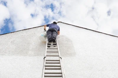 Peinture extérieure à Régusse — façades et ravalement